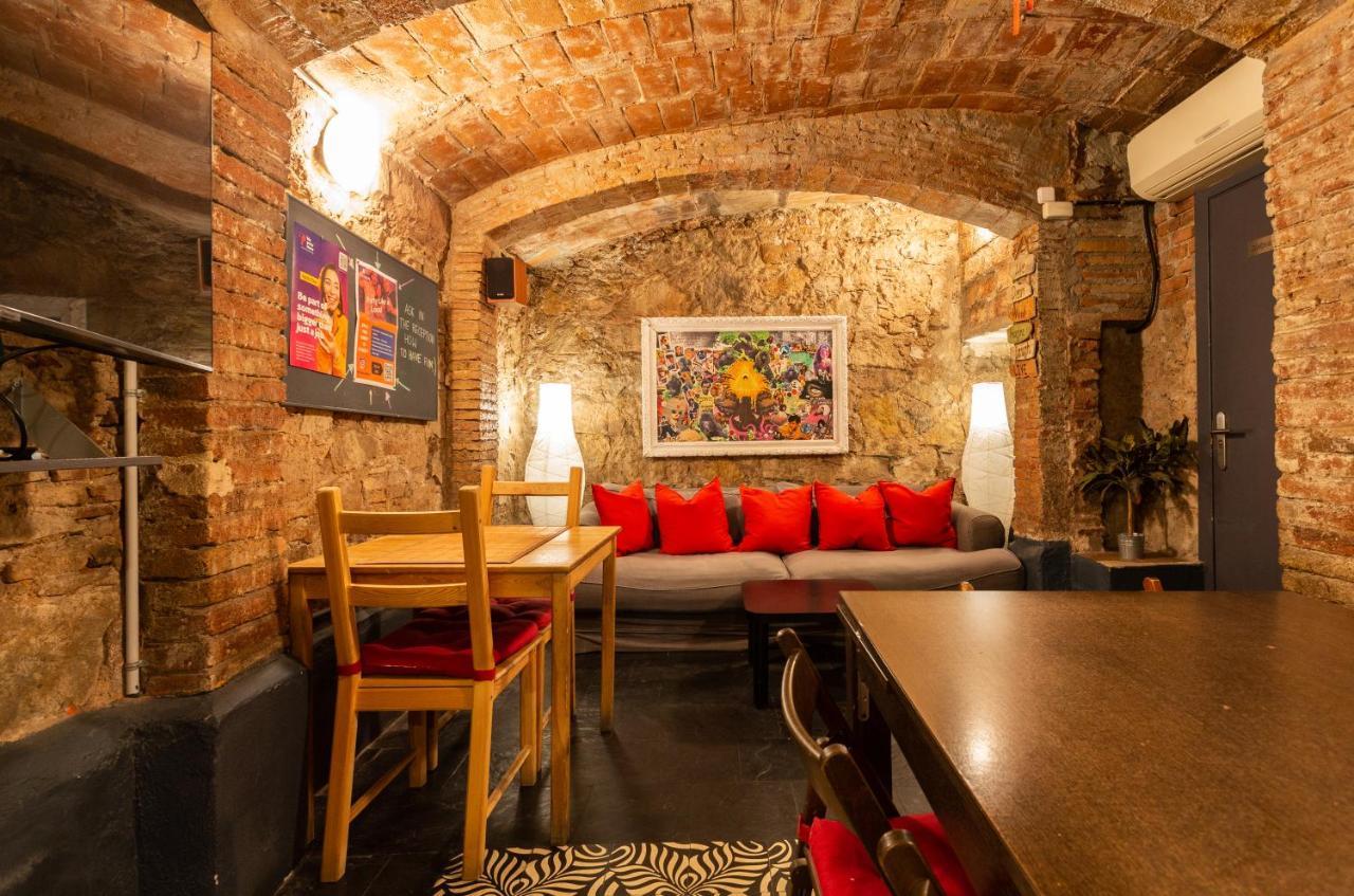 Hostel Mambo Tango Barcelona Exterior foto